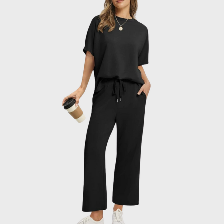 JULIA™ | Tyra – Mjuk loungedräkt med ledig silhuett