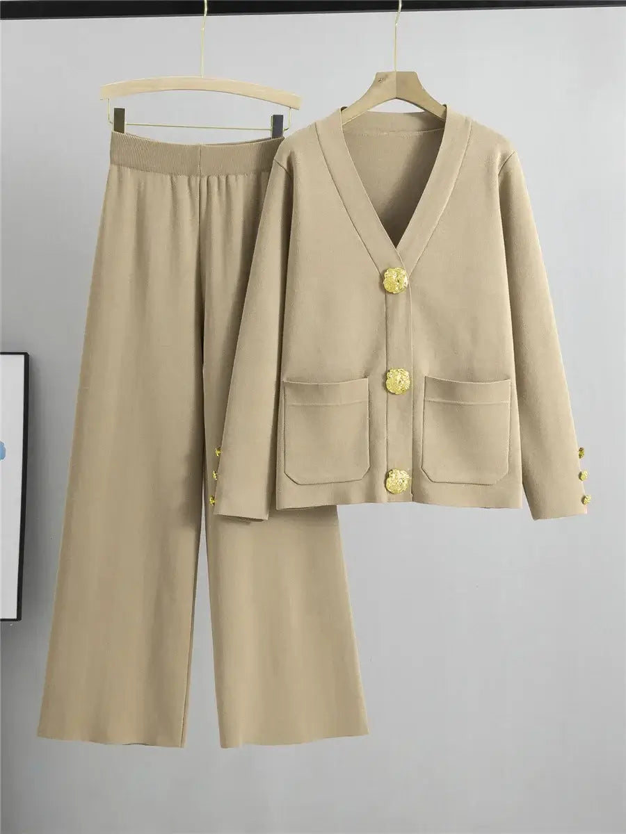 JULIA™ | Elegant ensemble