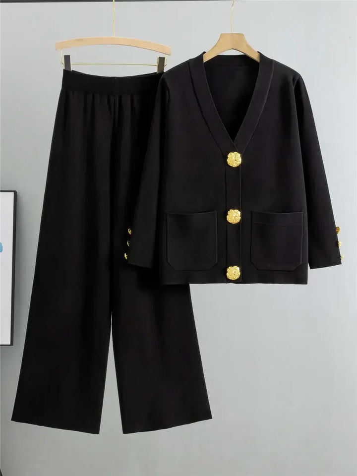 JULIA™ | Elegant ensemble