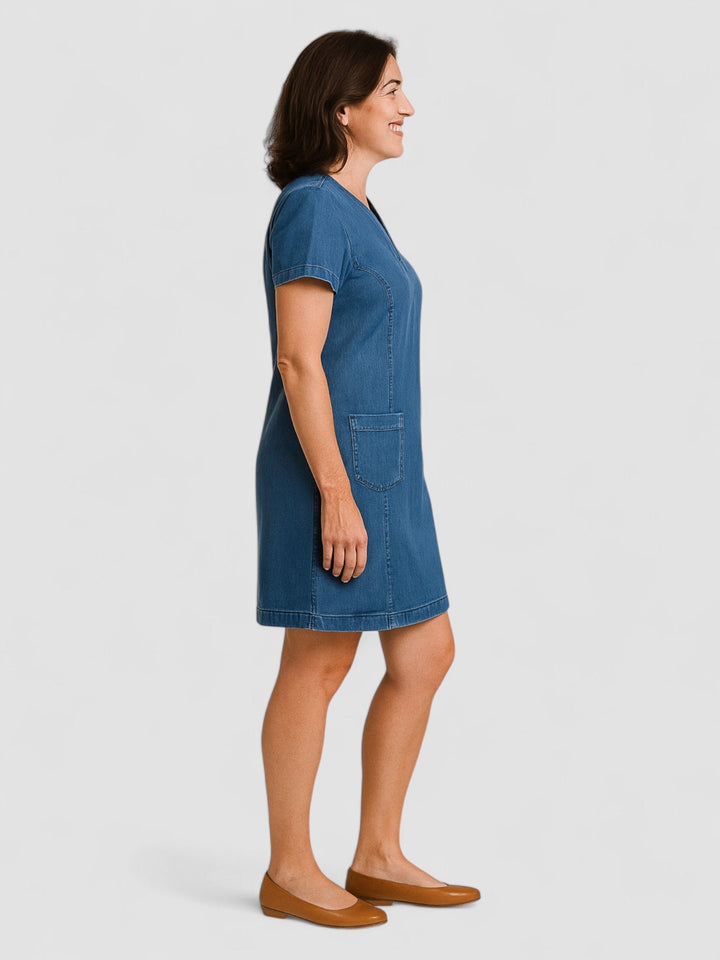 JULIA™ | Mjuk Denimklänning med Framfickor