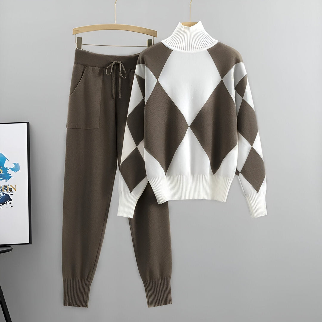 JULIA™ | Varmt set med hög krage