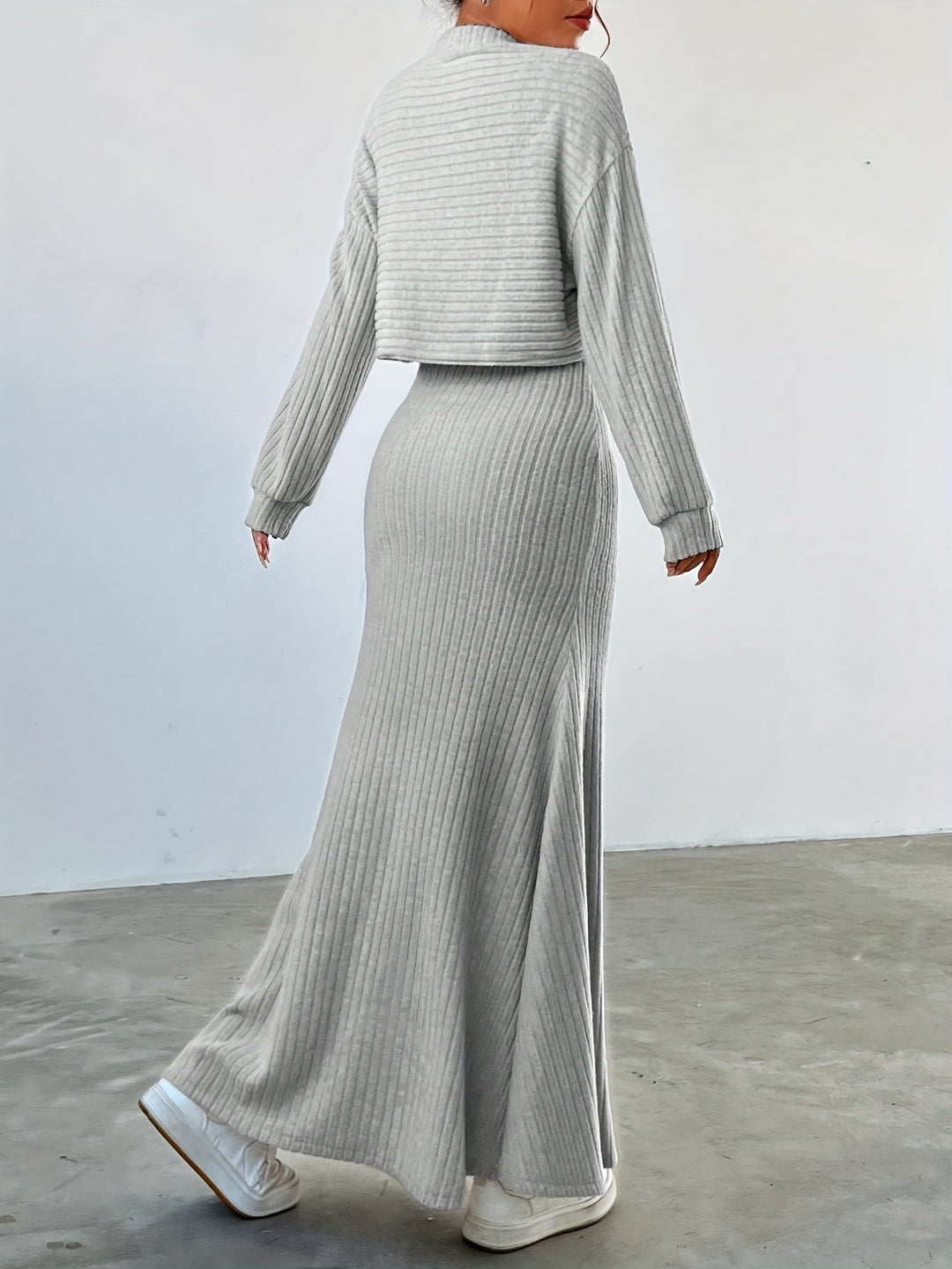 JULIA™ | Avslappnad klänning för kvinnor + Gratis tröja